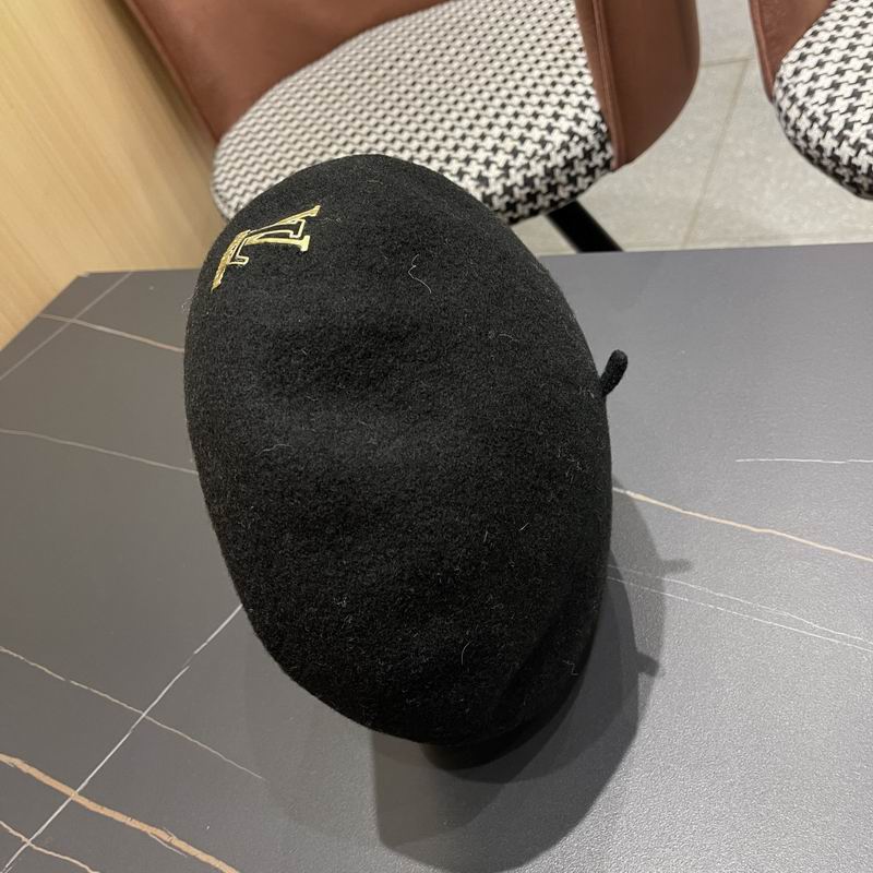 LV Beret (49)