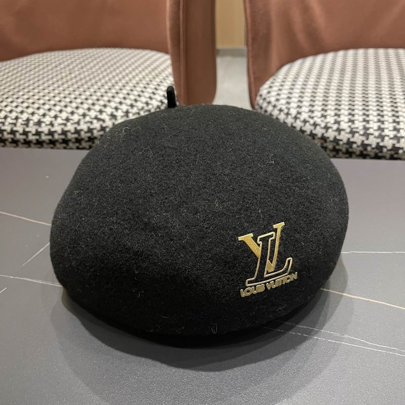 LV Beret (54)