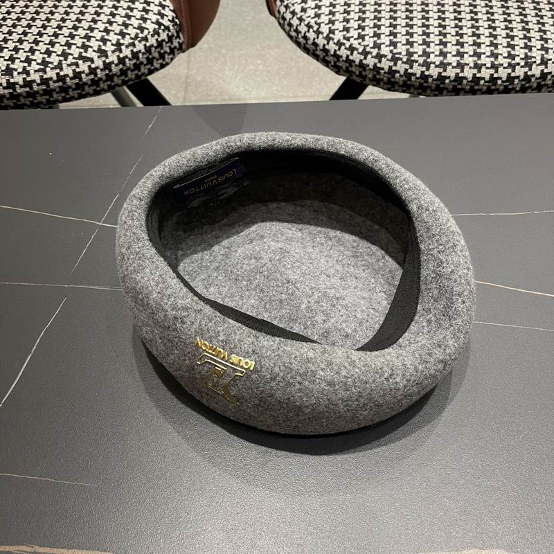 LV Beret (58)