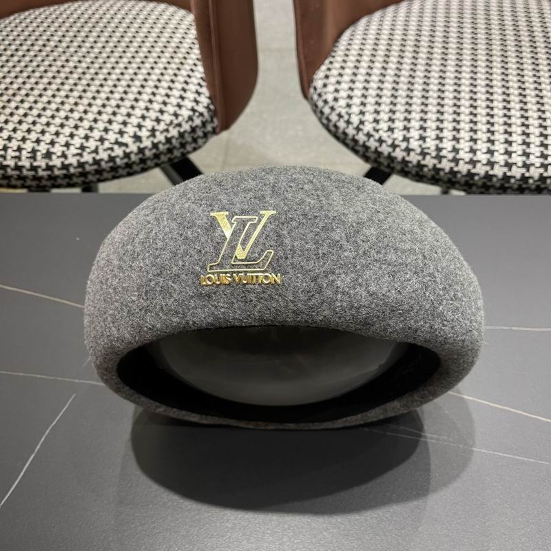 LV Beret (61)