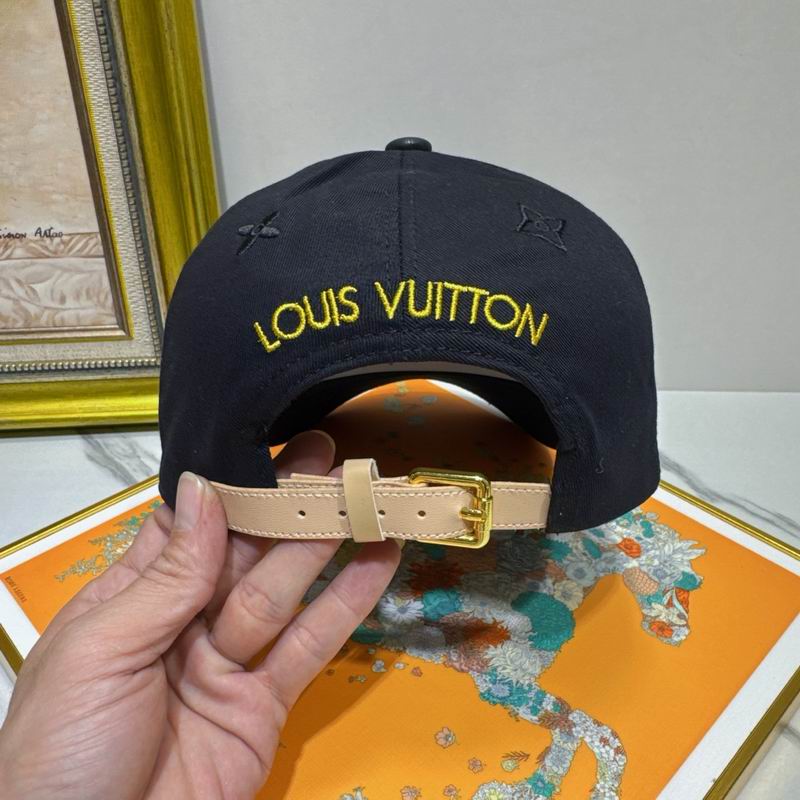 LV Cap (580)