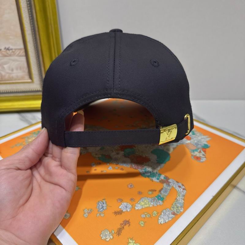 LV Cap (658)