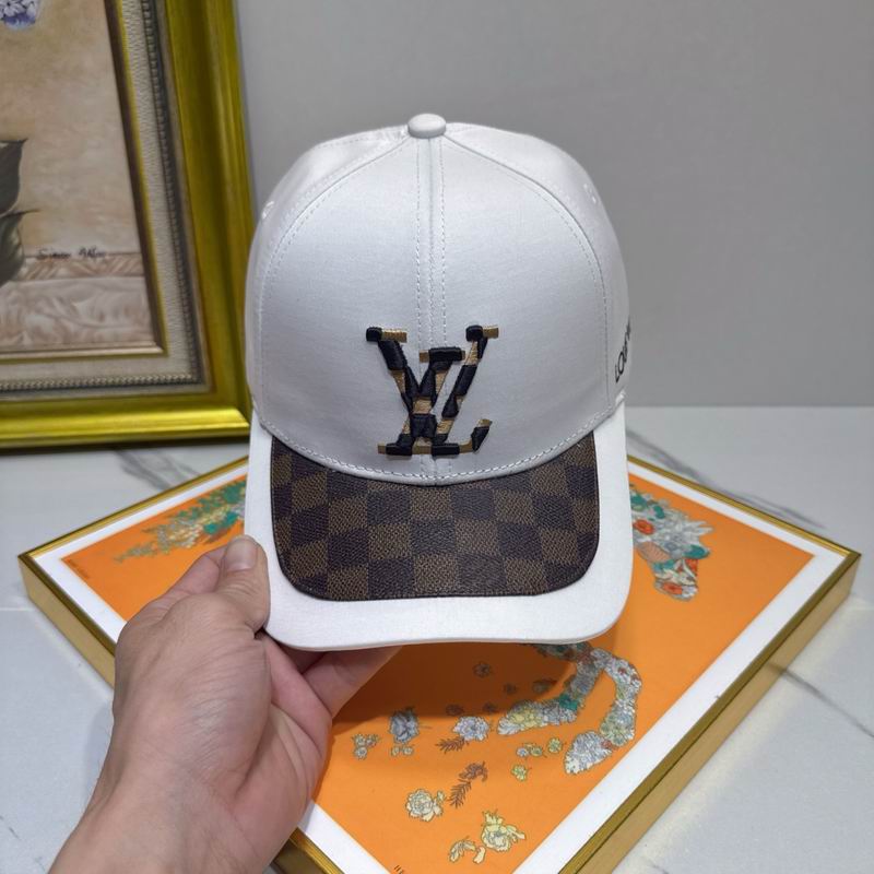LV Cap (670)