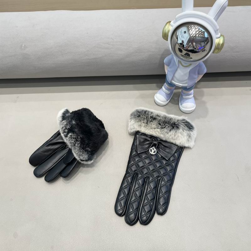 LV Gloves M L 138 (7)