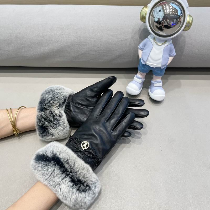 LV Gloves M L 186 (2)