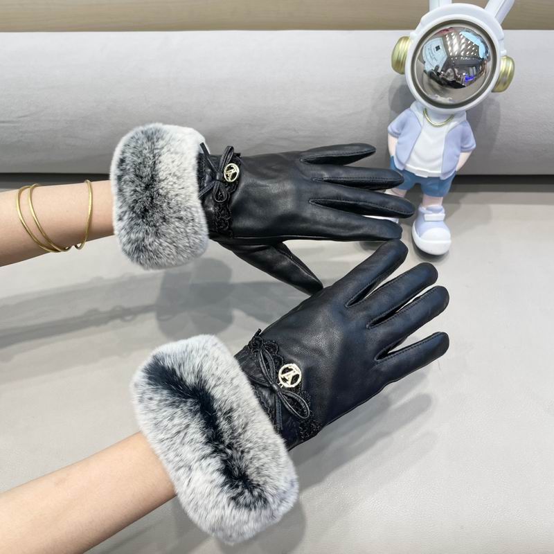 LV Gloves M L 186 (3)