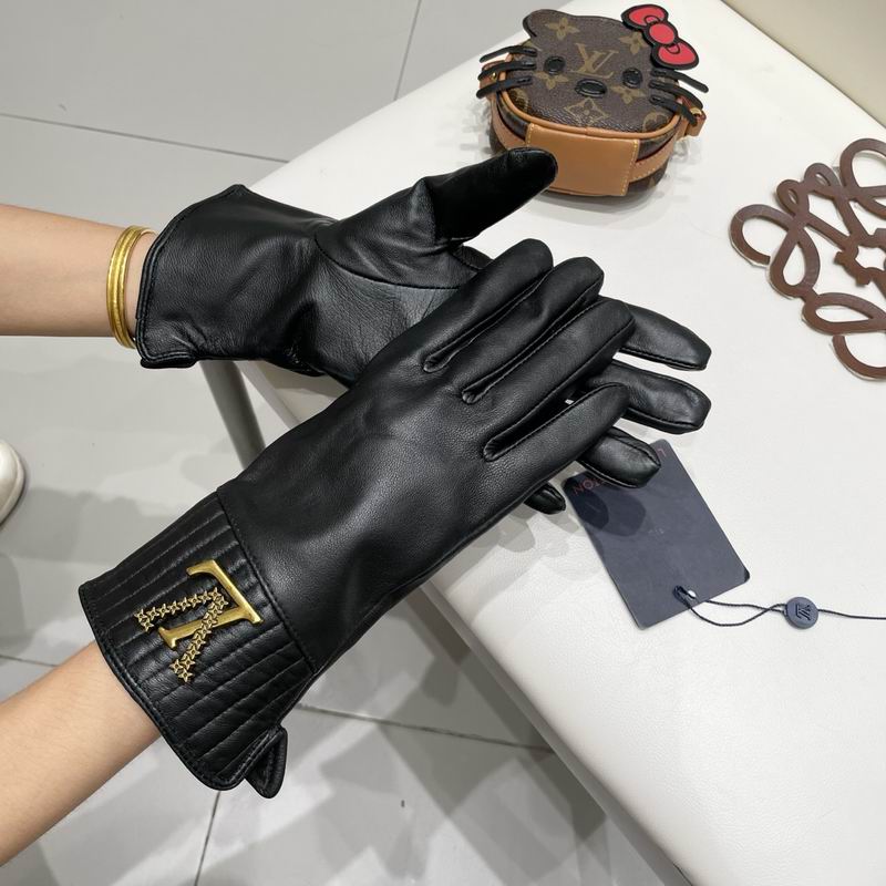 LV Gloves M L 44 (2)