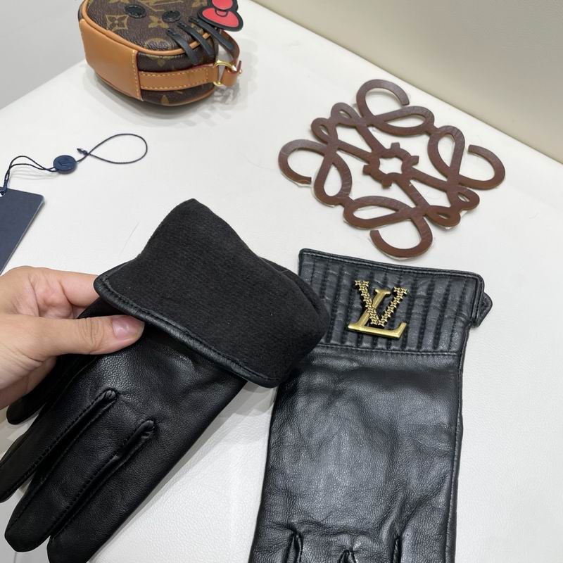 LV Gloves M L 44 (7)