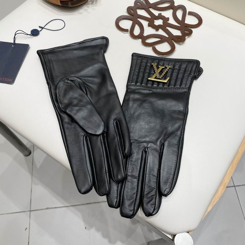 LV Gloves M L 44 (8)