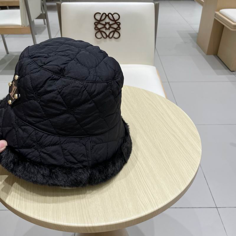 LV Hat (20)