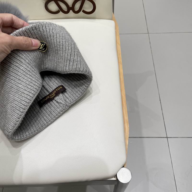 LV Hat (55)