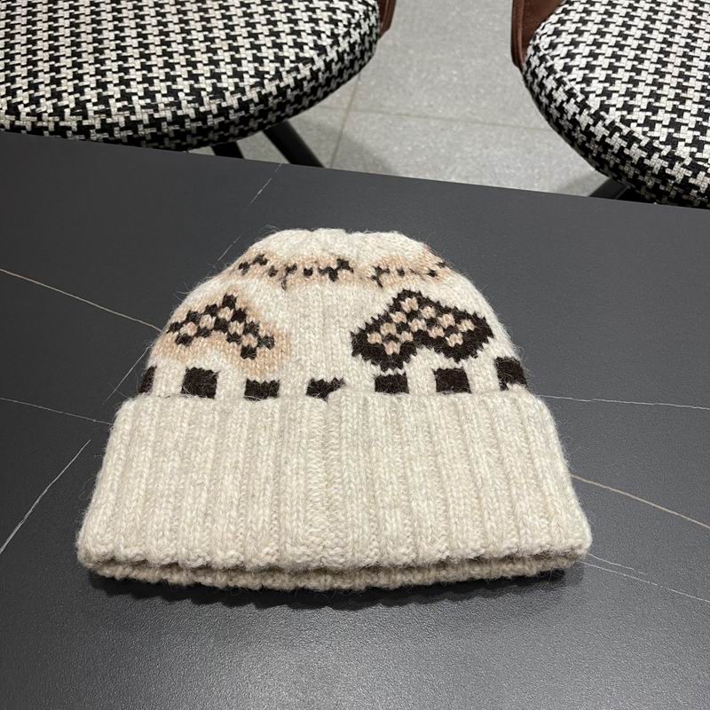 LV Hat (587)