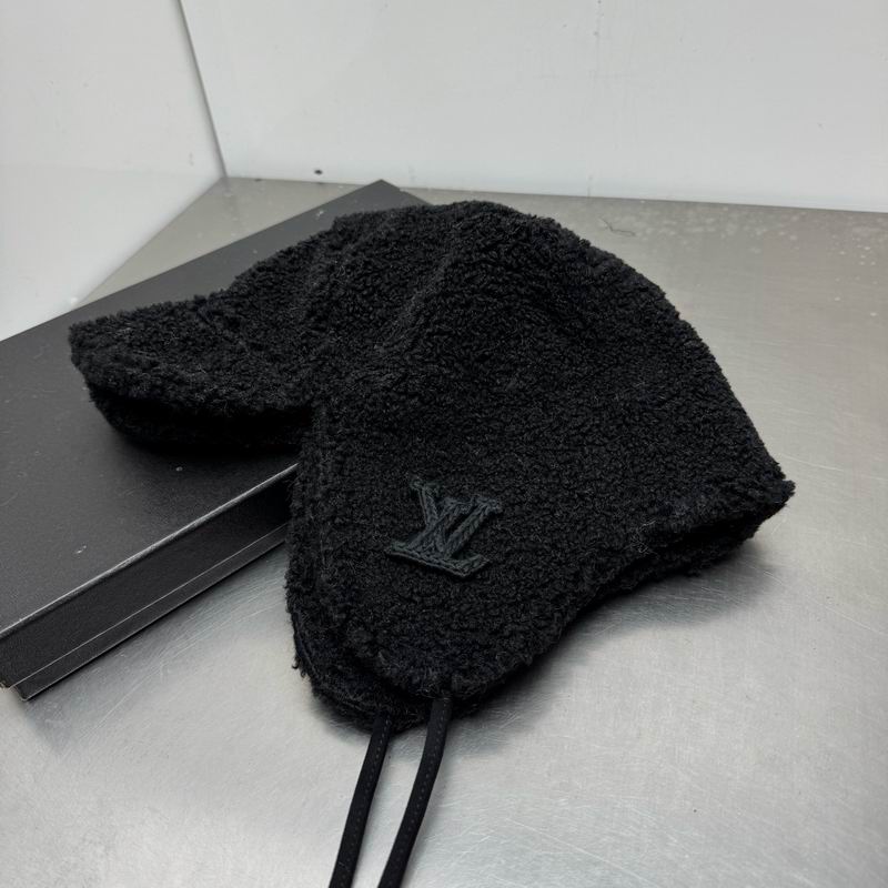 LV Hat dx (1543)