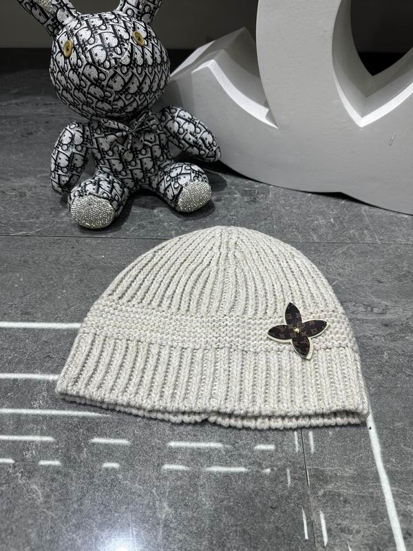 LV Hat dx (1576)