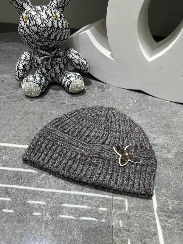 LV Hat dx (1579)