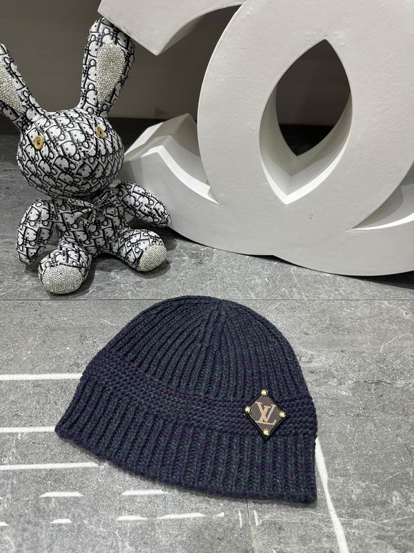 LV Hat dx (1583)