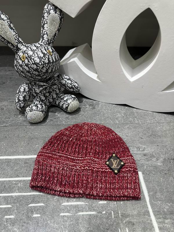 LV Hat dx (1584)