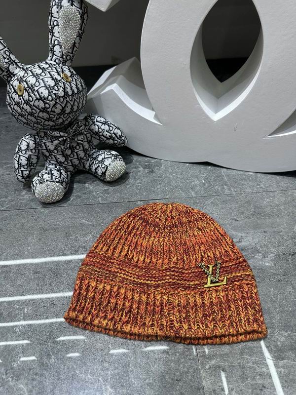 LV Hat dx (1600)