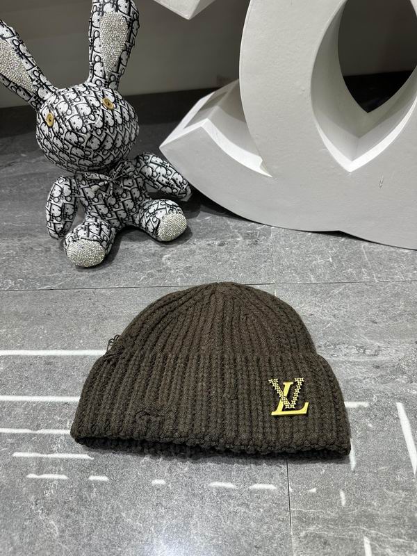 LV Hat dx (1636)