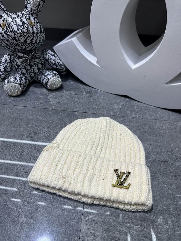 LV Hat dx (1637)
