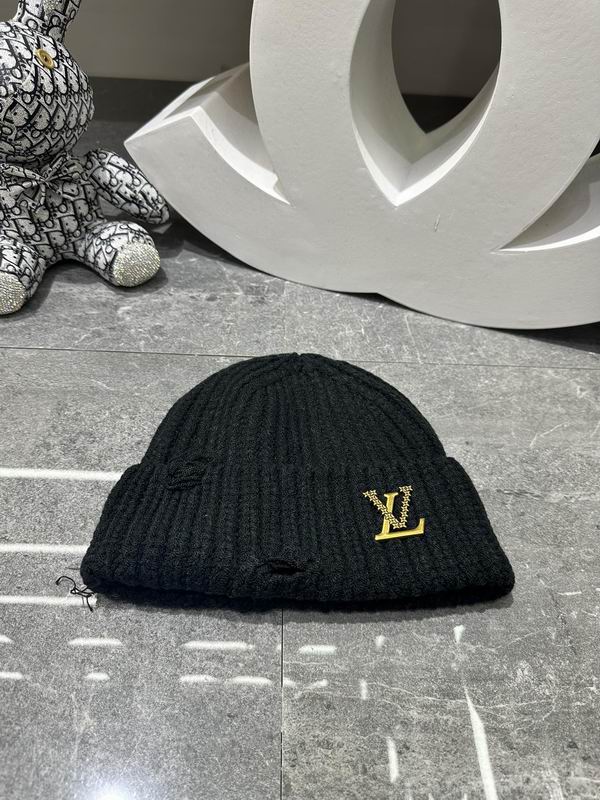 LV Hat dx (1638)