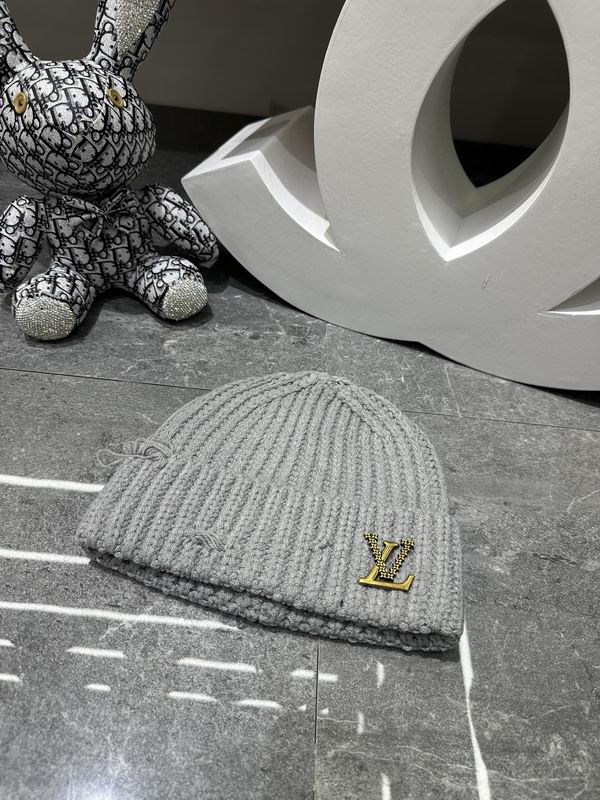 LV Hat dx (1639)