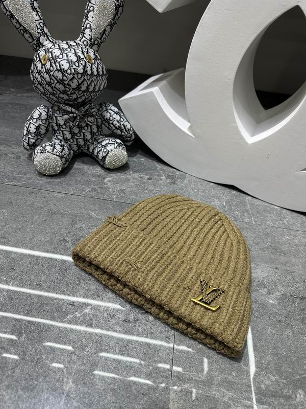 LV Hat dx (1640)