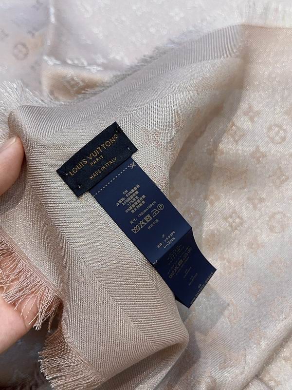 LV Scarf 139X139cm E29 (6)