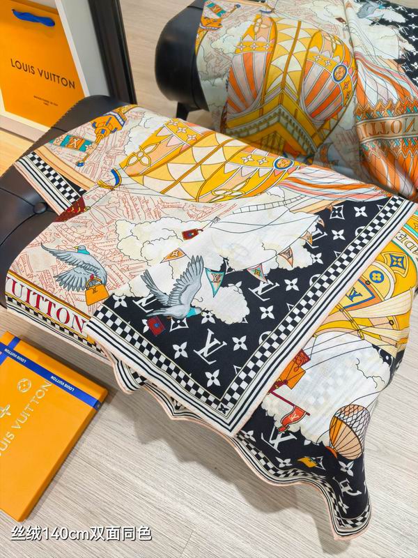 LV Scarf 140X140cm 70%羊绒30%真丝 E01 (5)