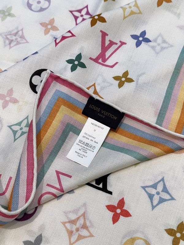 LV Scarf 140X140cm 70%羊绒30%真丝 E27 (6)