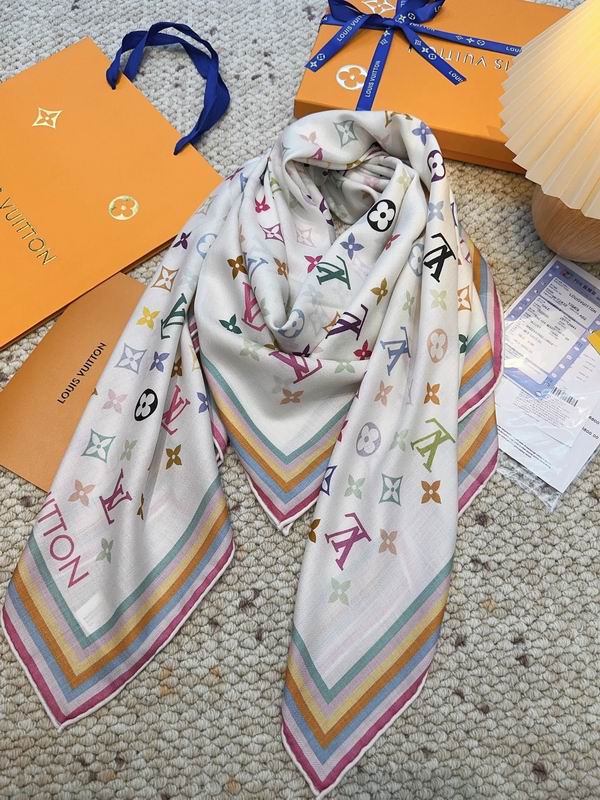 LV Scarf 140X140cm 70%羊绒30%真丝 E27 (8)