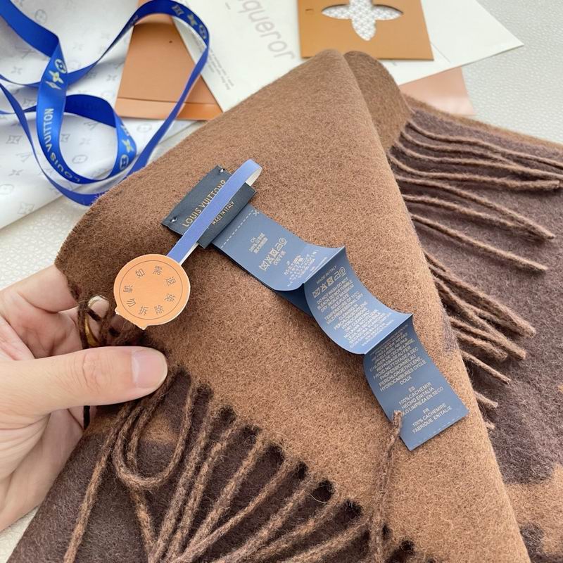 LV Scarf 191X46cm E10 (11)