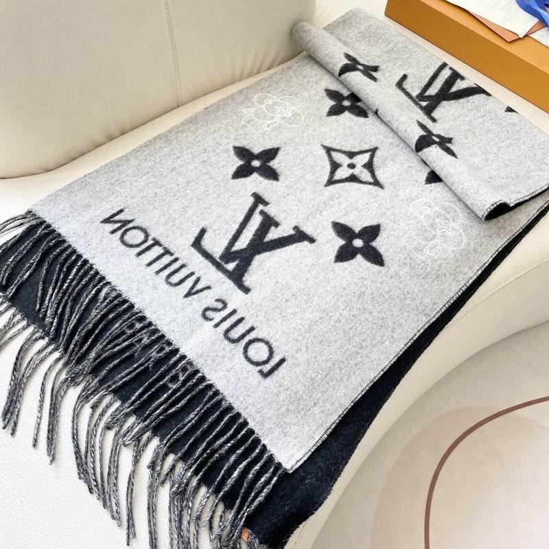 LV Scarf 191X46cm E10 (3)