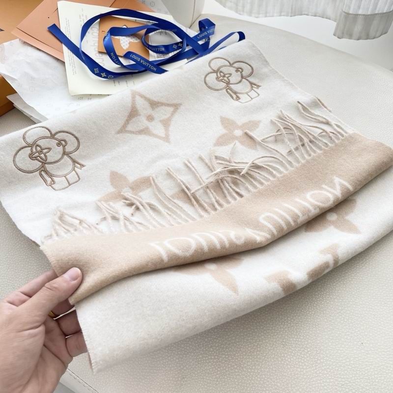 LV Scarf 191X46cm E10 (32)