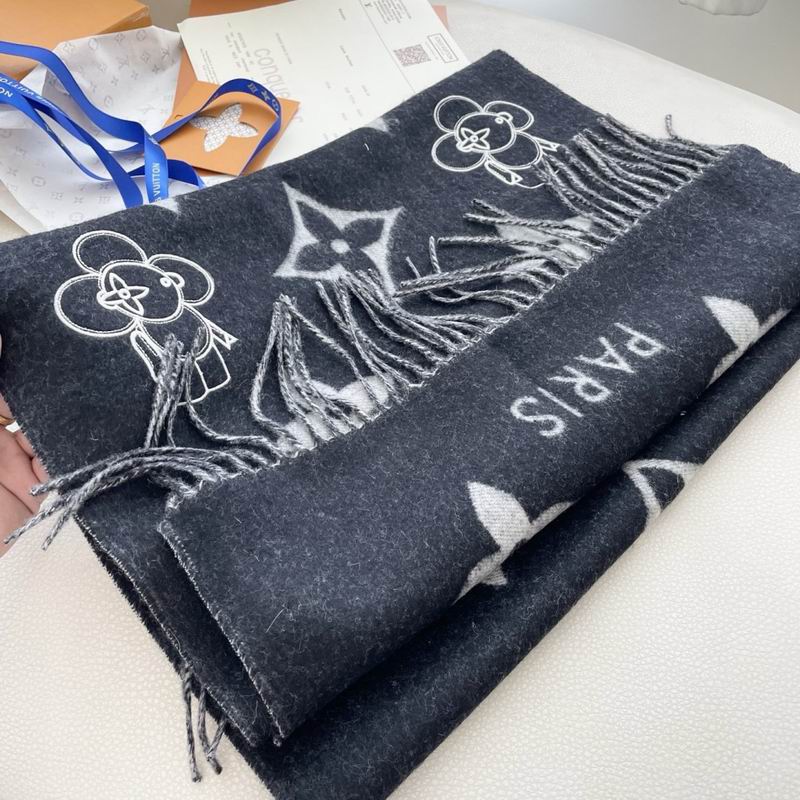 LV Scarf 191X46cm E10 (5)