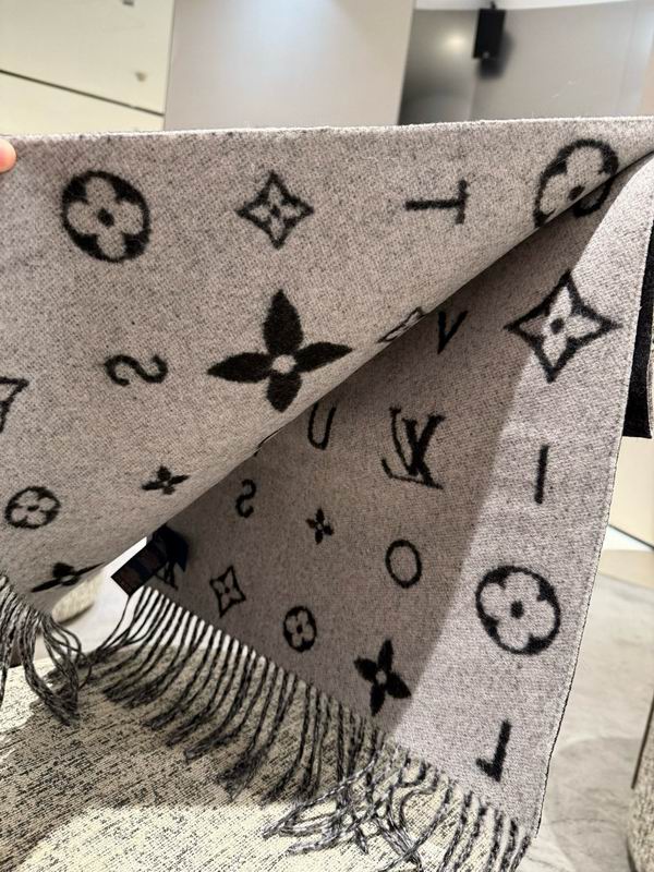 LV Scarf 220X40cm 100%山羊绒 E05 (3)