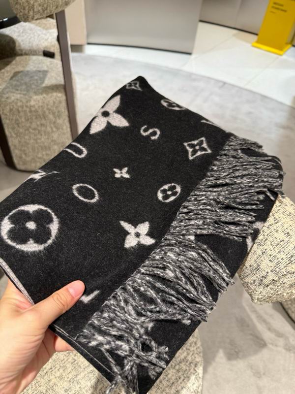 LV Scarf 220X40cm 100%山羊绒 E05 (6)