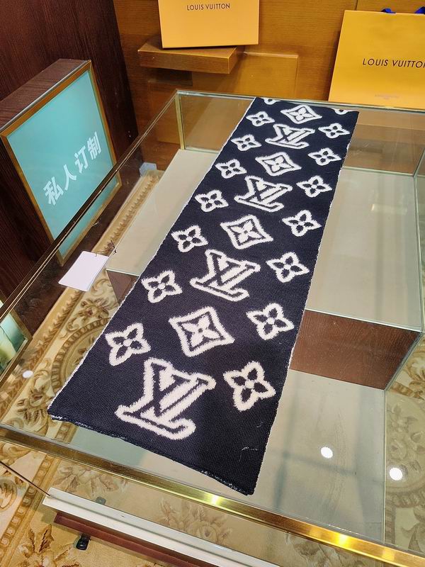LV Scarf 25X180cm 88%绵羊毛12%锦纶 E38 (1)