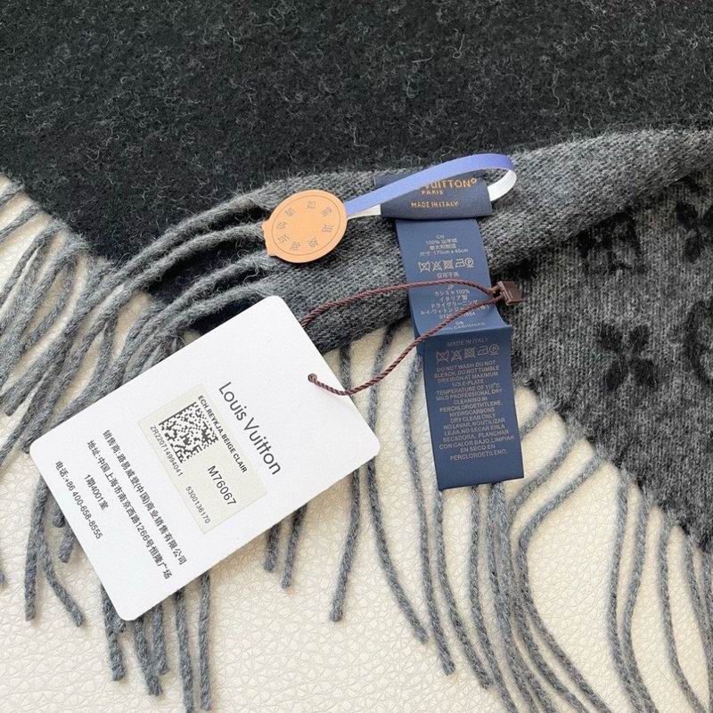 LV Scarf 30X180cm E19 (2)