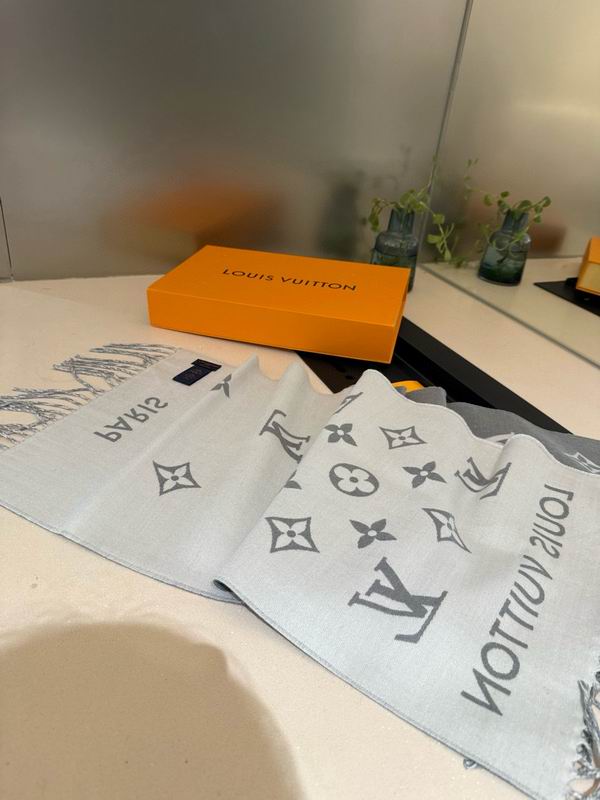 LV Scarf 35X185cm E39 (23)