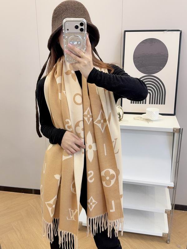 LV Scarf 65X180cm E15 (19)