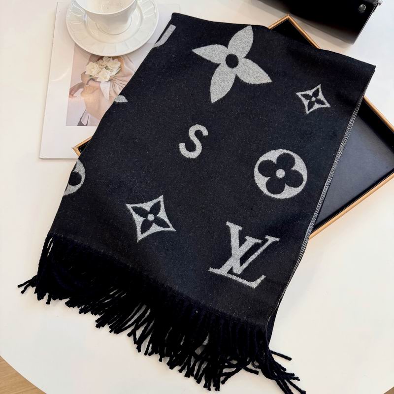 LV Scarf 65X180cm E15 (5)