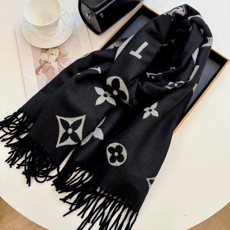 LV Scarf 65X180cm E15 (6)