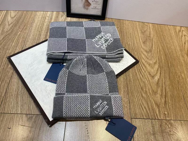 LV Scarf Hat (91)
