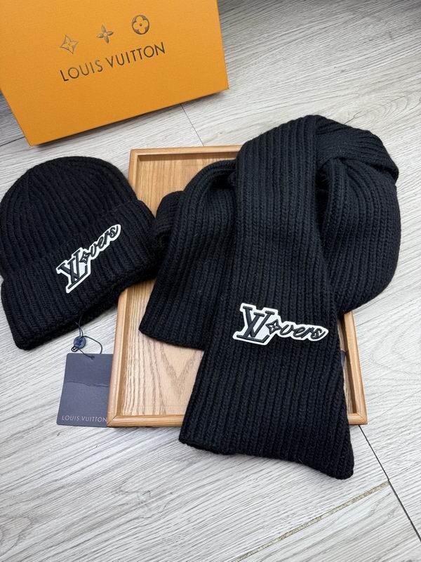 LV Scarf Hat E (1650)