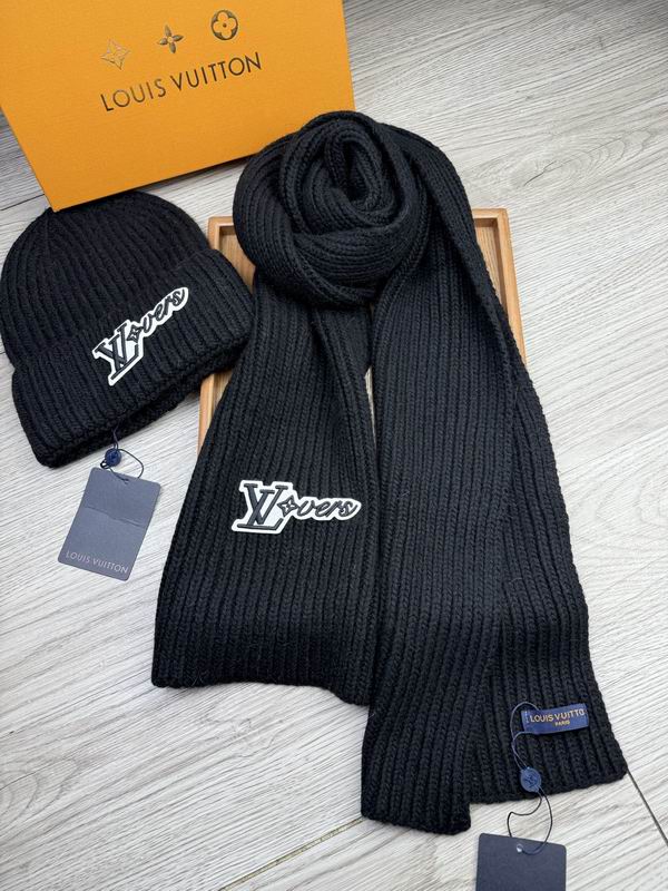 LV Scarf Hat E (1653)