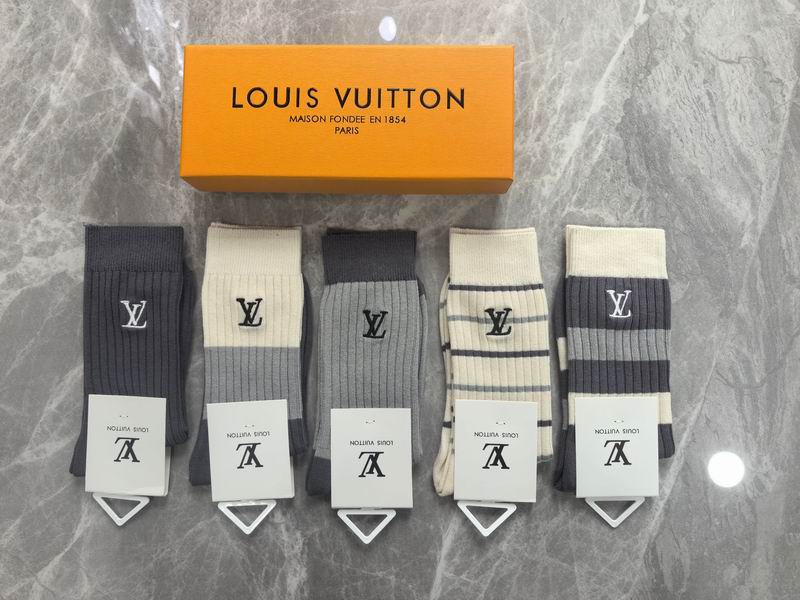 LV Socks (8)