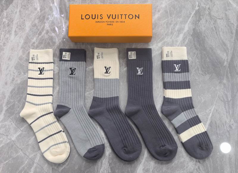 LV Socks (9)