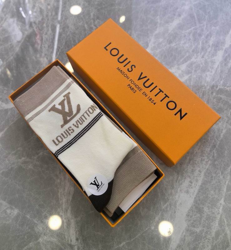 LV Socks QY(7)