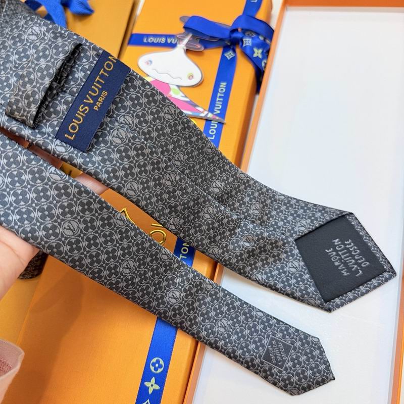 LV Tie hm (15)